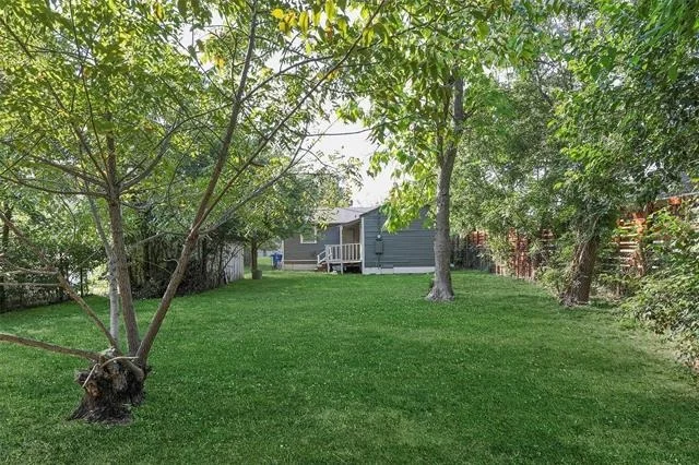 Photo of 2821 Gladstone Drive
