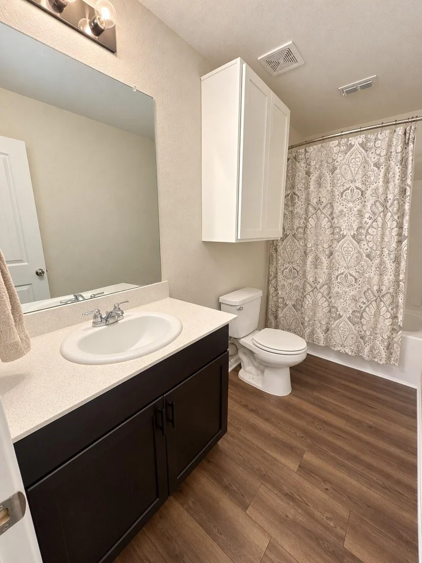 Photo of 5552 Hepburn Street
