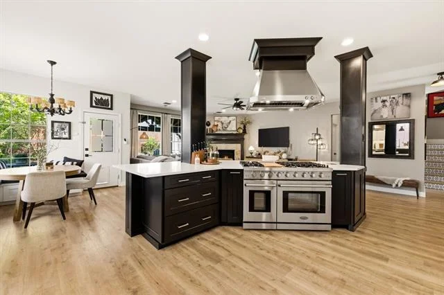 Photo of 404 Fairway Bluff Drive