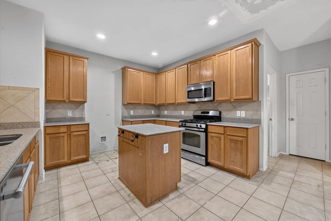 Photo of 10369 Bradshaw Drive