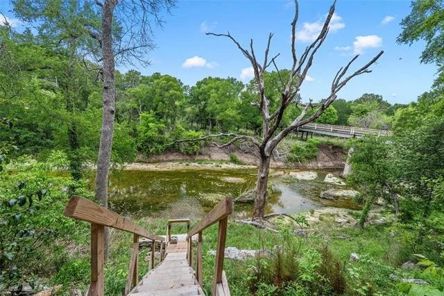 Photo of 130 Winding Trail