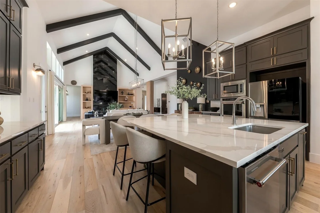 Photo of 4671 Summerville Lane