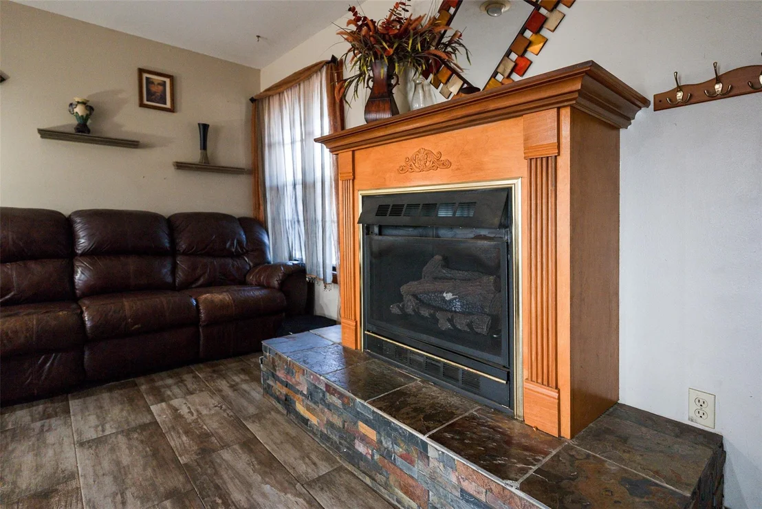 Photo of 2265 County Road 1613