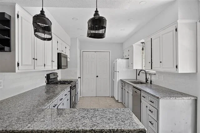 Photo of 2403 Robin Circle