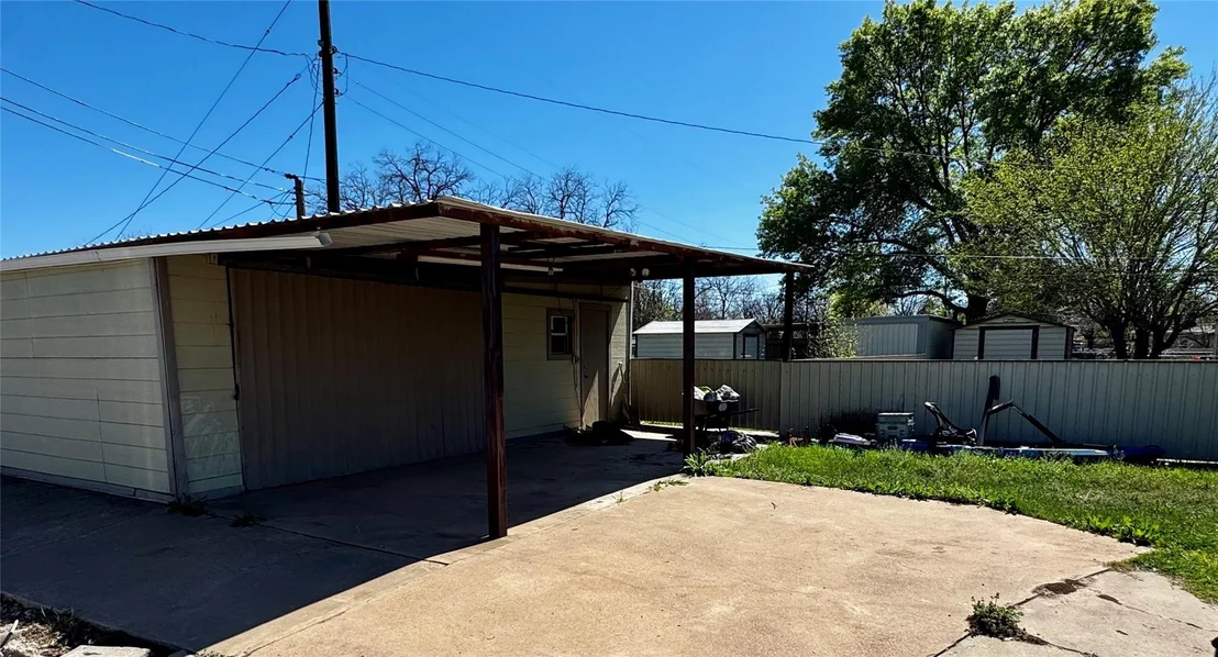 Photo of 512 Wanda Street