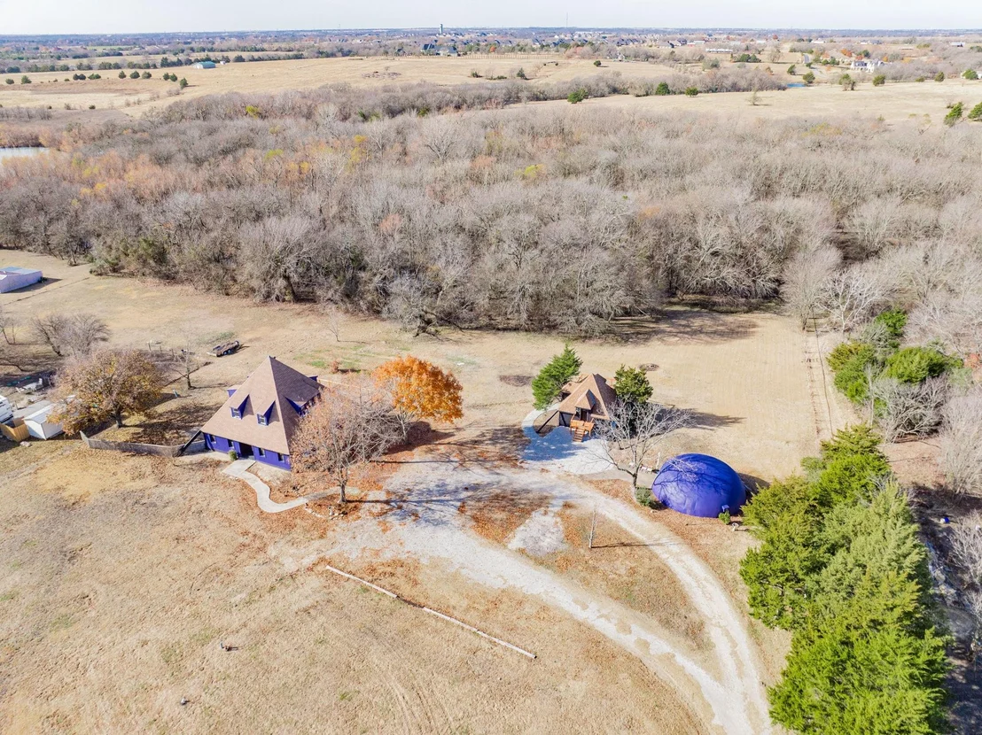 Photo of 691 Bear Road