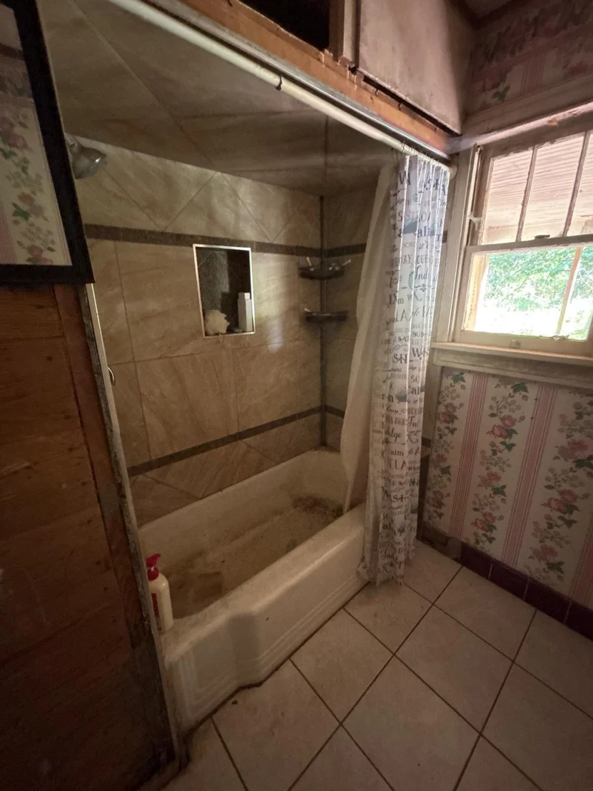 Photo of 212 Sunset Avenue