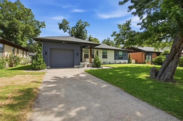 Photo of 2903 Healey Drive