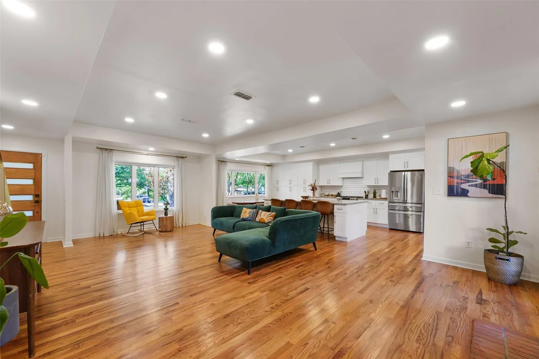 Photo of 1417 Sylvan Drive