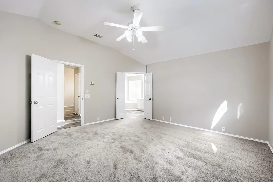 Photo of 605 Oakbrook Drive