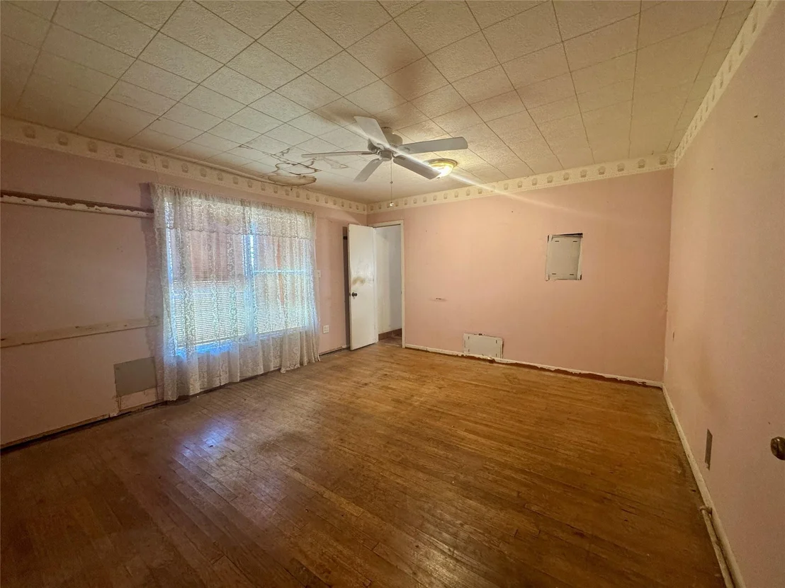 Photo of 620 5th Street