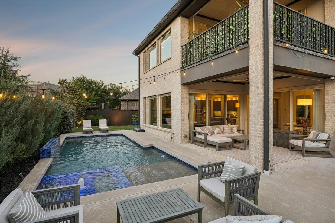 Photo of 4039 Heatherton Drive