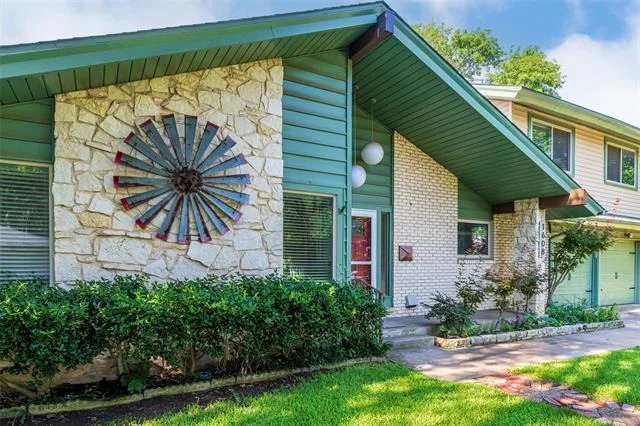 Photo of 1608 Freeman Court