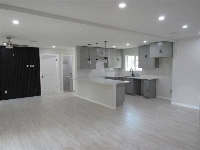 Photo of 321 Crescent Drive