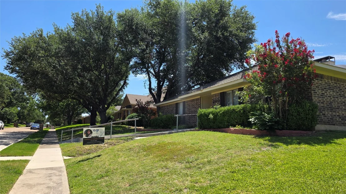 Photo of 2110 Teton