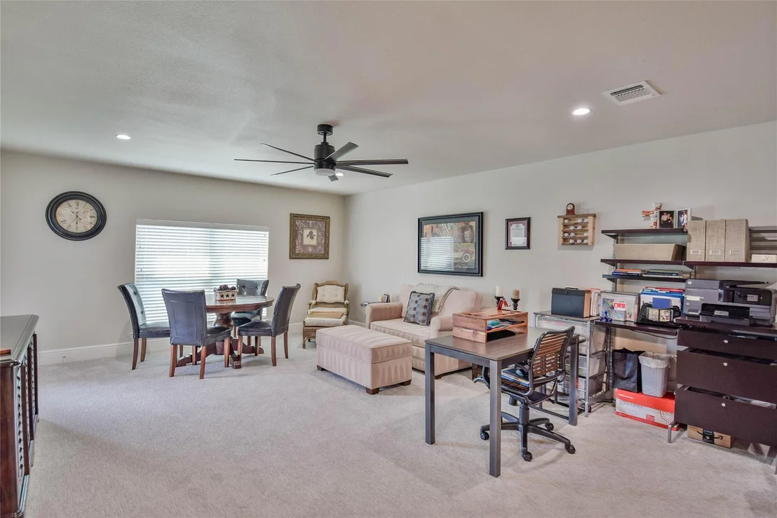 Photo of 8021 White Drive