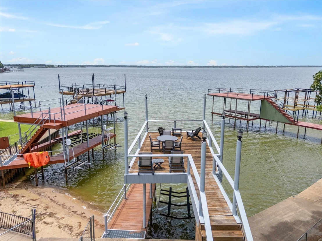 Photo of 130 Harbor Drive