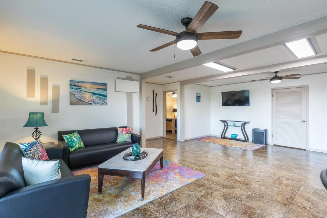 Photo of 9014 Mesa View Road
