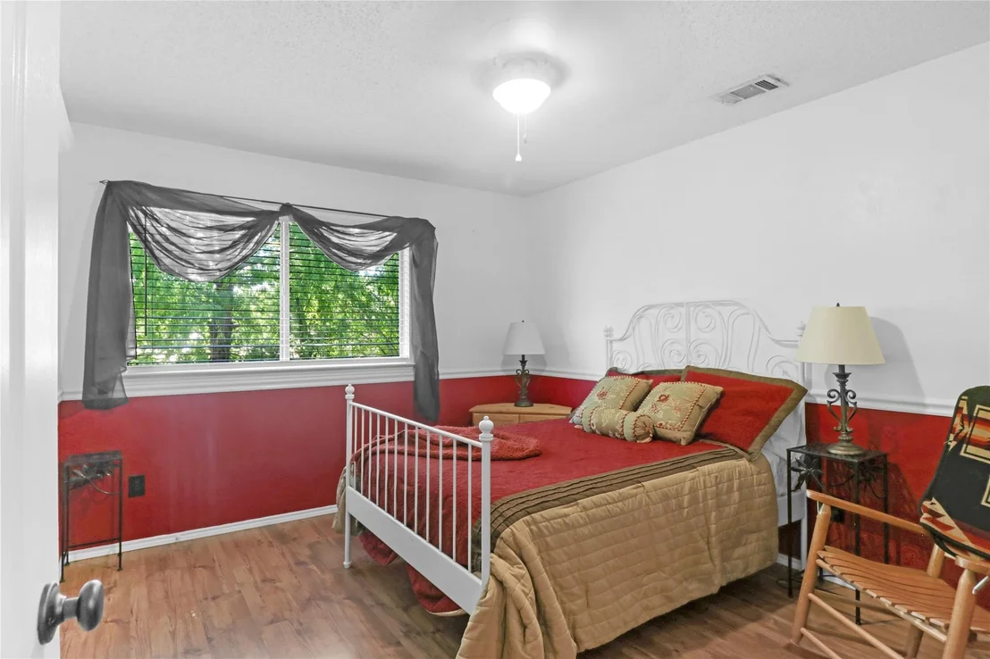 Photo of 5502 Hyannis Drive