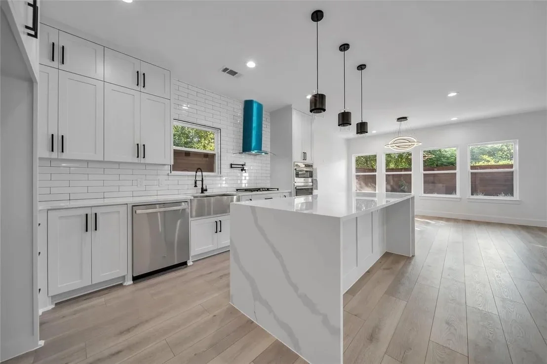 Photo of 2230 Garden Drive