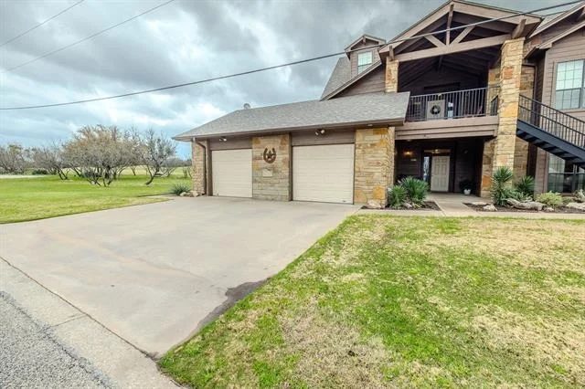Photo of 1101 Eagle Point Circle