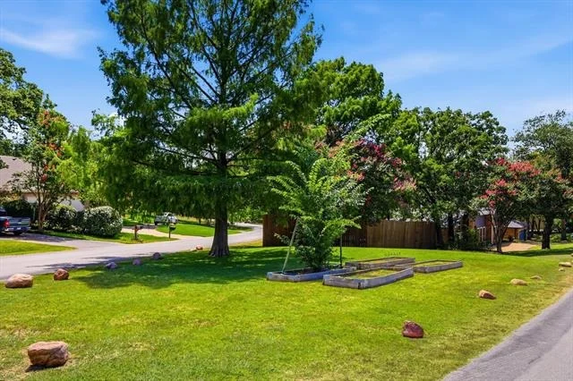 Photo of 5706 Trail Lake Drive