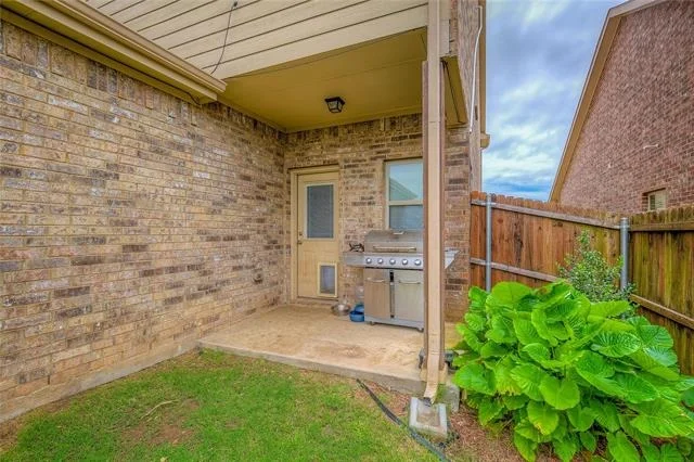 Photo of 1701 Applegate Way