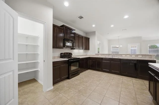 Photo of 141 Oriole Drive