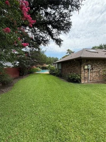 Photo of 510 Meadowview Lane