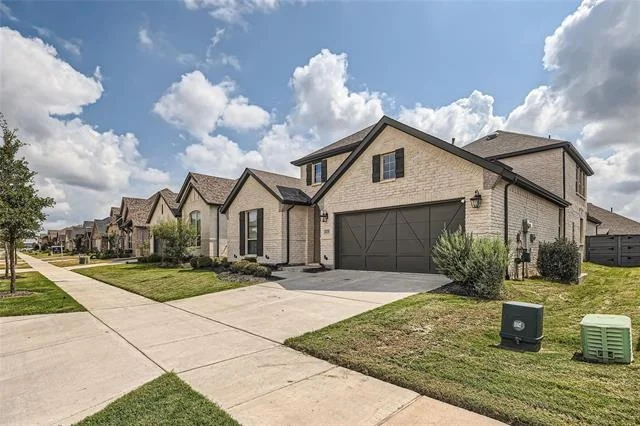 Photo of 6029 Mapleshade Way