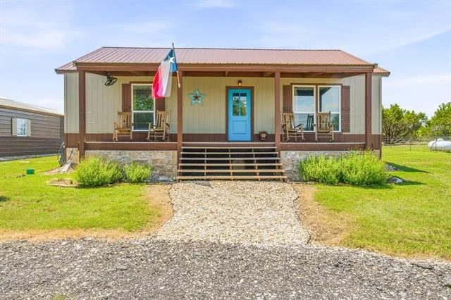Photo of 1271 Private 2120 Road
