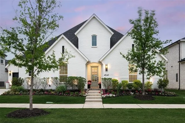 Photo of 4541 Silver Spur Drive