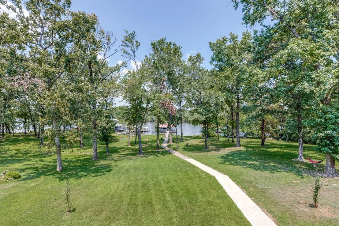 Photo of 605 Private Road 5881
