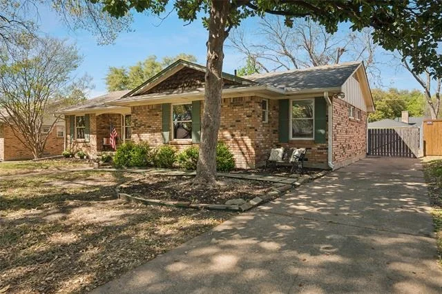 Photo of 628 Parkview Lane