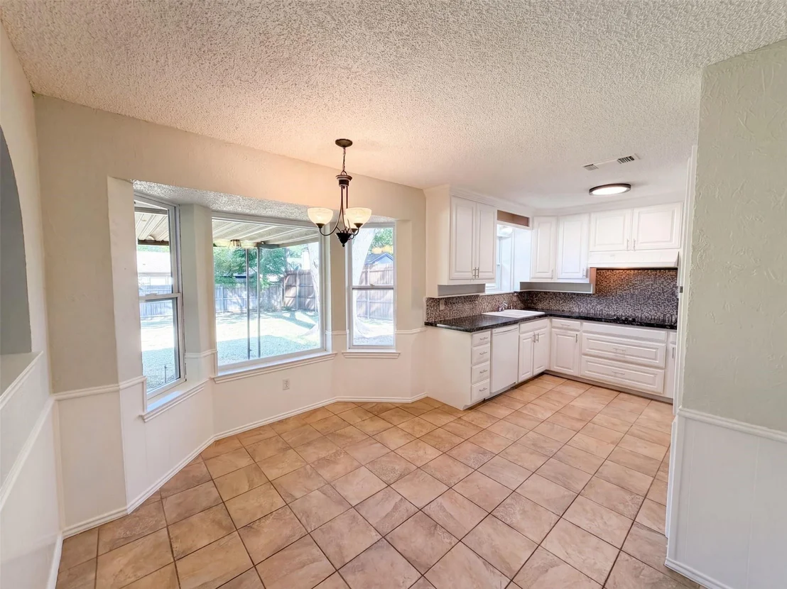Photo of 2209 Mountainview Drive