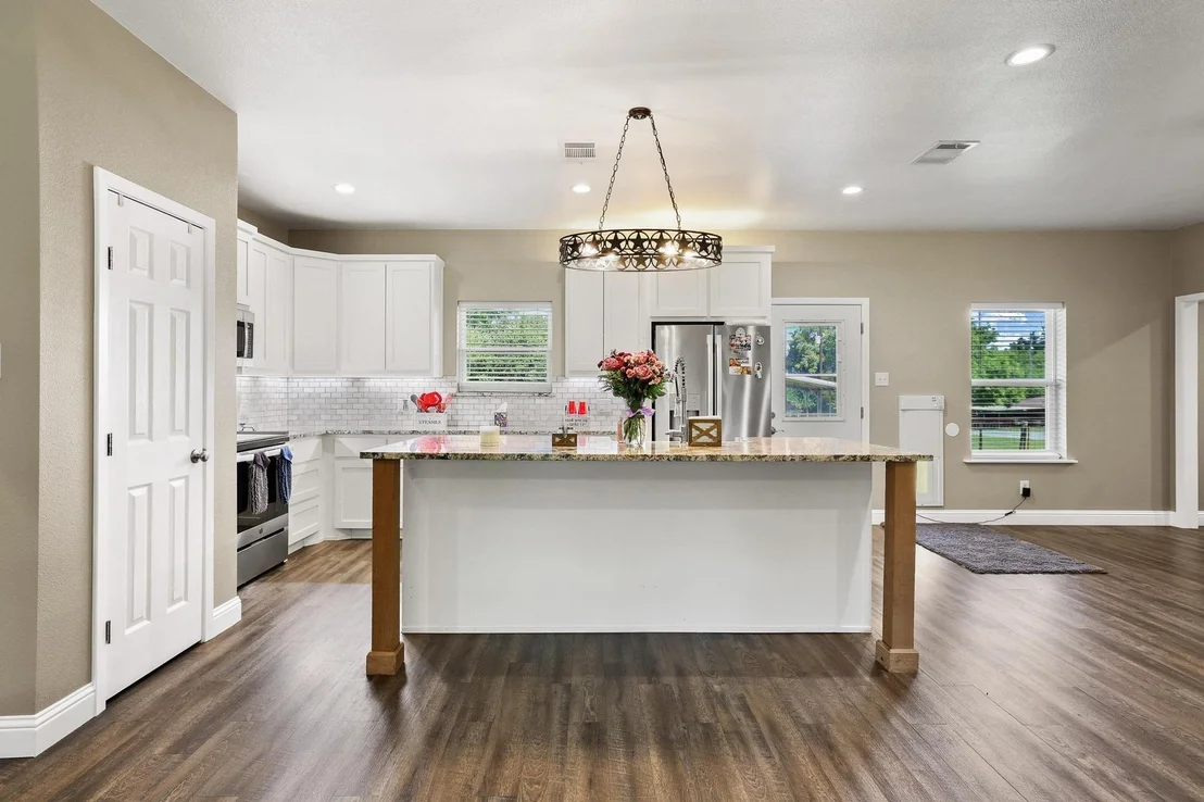 Photo of 2658 Oak Ridge Road