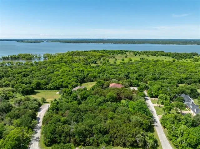 Photo of 21070 Trailwood Drive