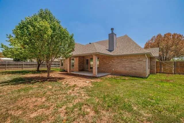 Photo of 3518 Silver Oaks Drive
