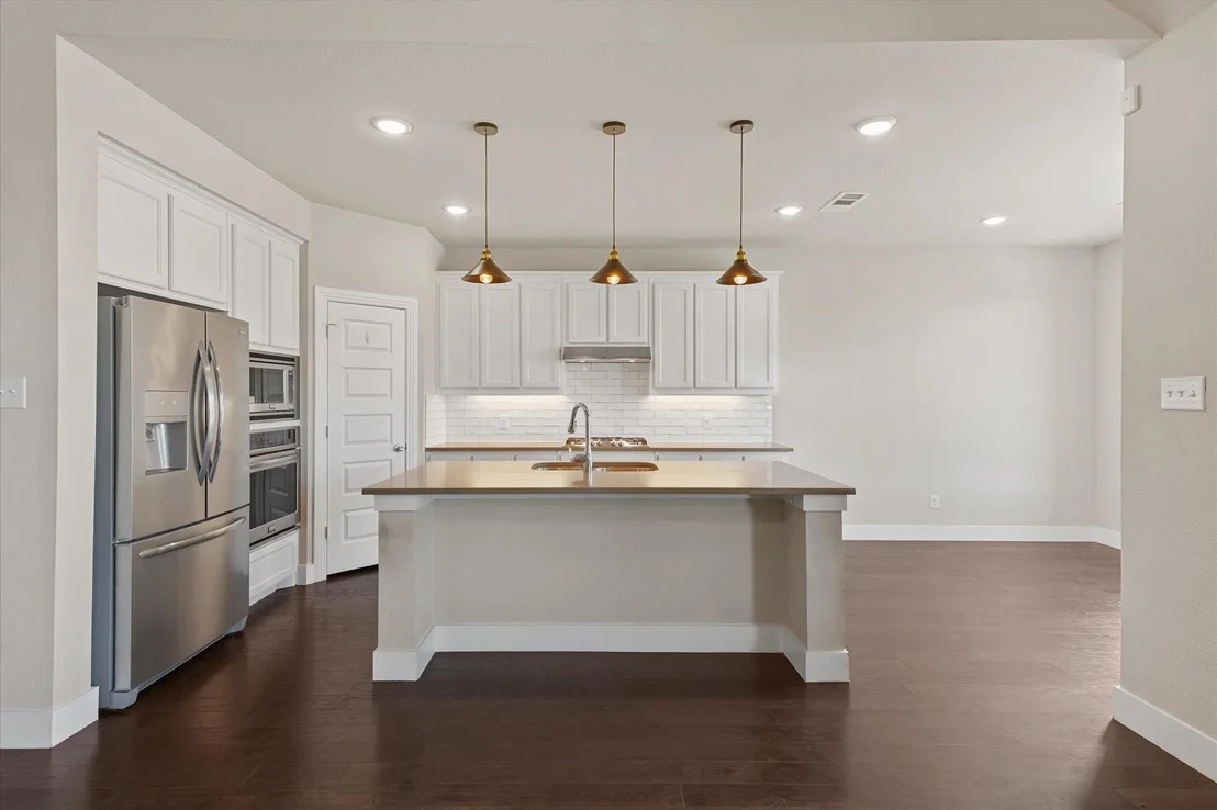 Photo of 2044 Longbridge Road
