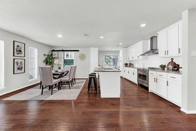 Photo of 428 Shady Brook Drive