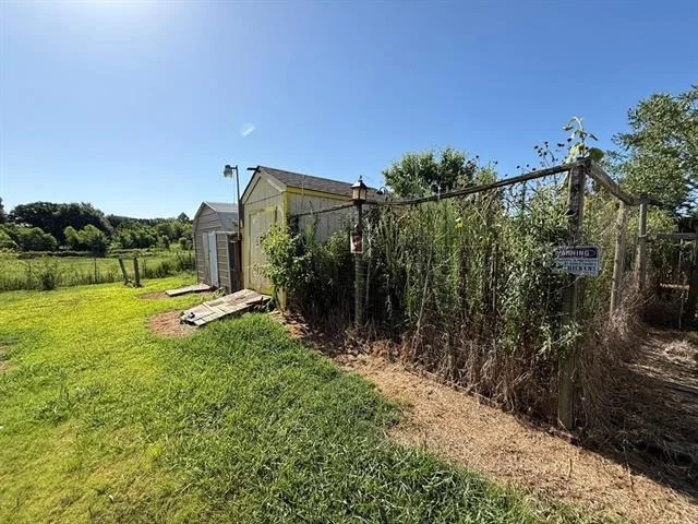 Photo of 1362 Woodridge