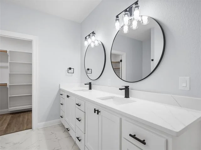 Photo of 1006 Windy Ridge Drive