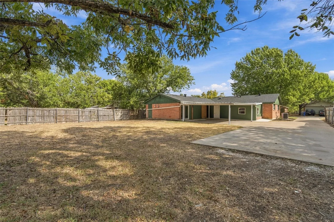 Photo of 1720 Mountainview Drive