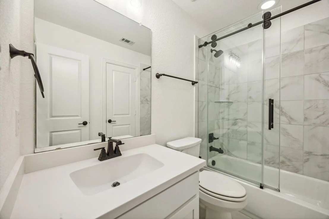 Photo of 8365 Western