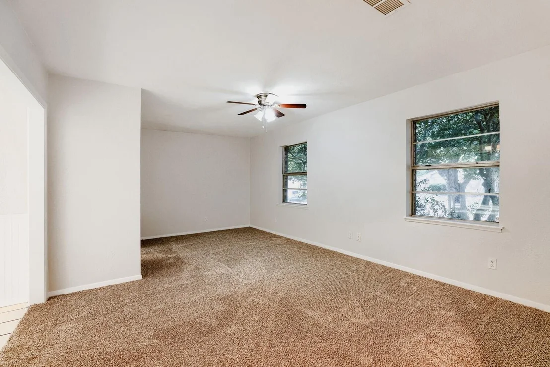 Photo of 1309 Whitehall Drive