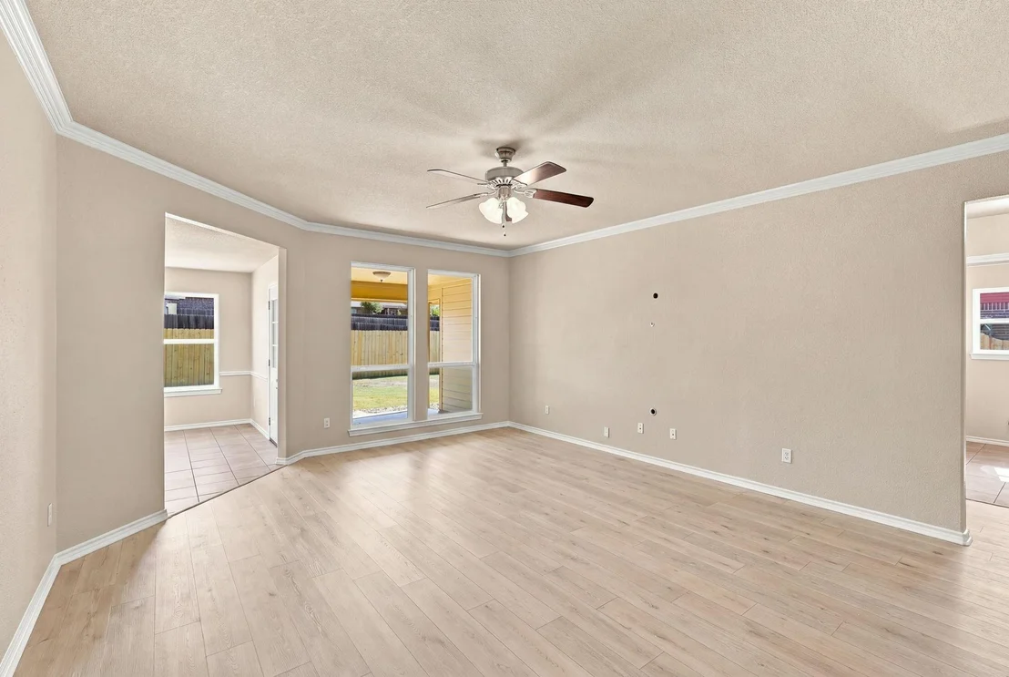 Photo of 1720 Lakeway Drive