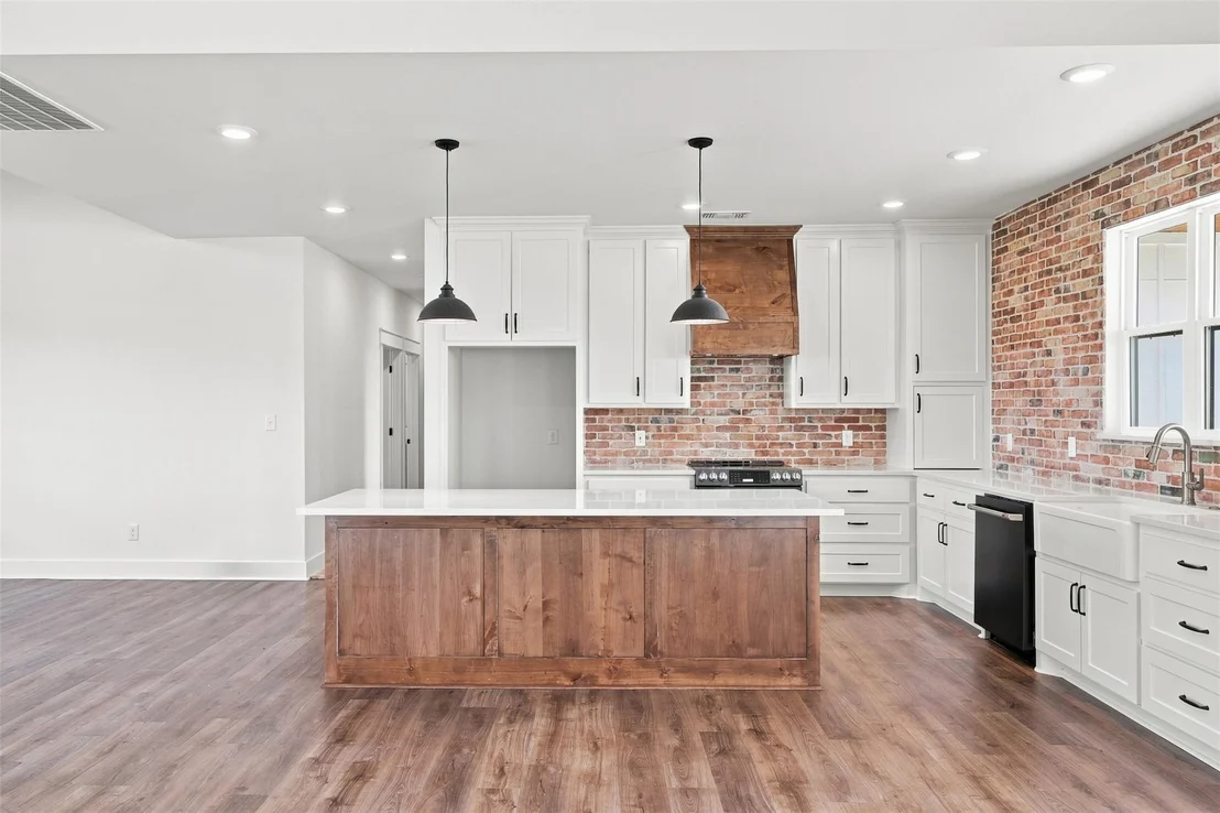 Photo of 10 Keeter Lane