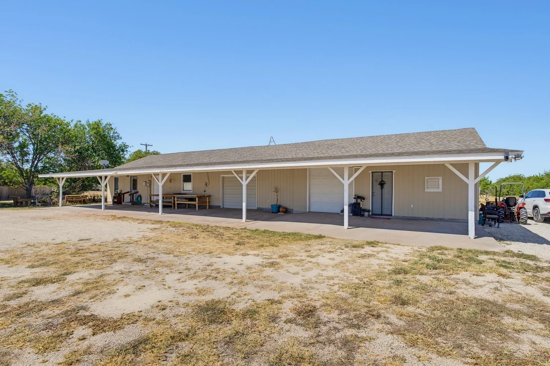 Photo of 1361 Larned Lane