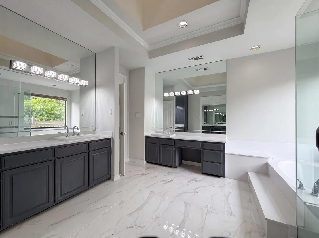 Photo of 2405 Castle Rock Road