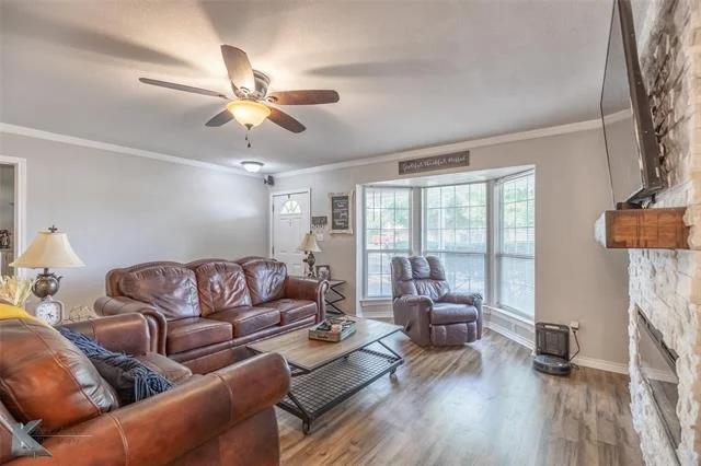 Photo of 1070 Larned Lane